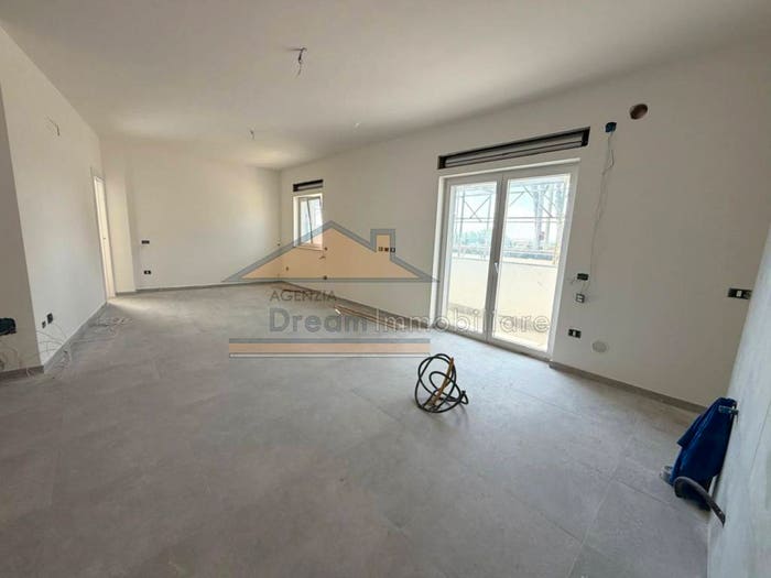 Appartamento trilocale in vendita in Via Staffetta, Lago Patria, Giugliano in Campania