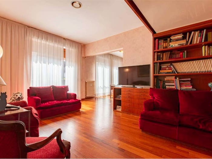 Appartamento quadrilocale in vendita in VIA SCIESA, Montenero, Milano