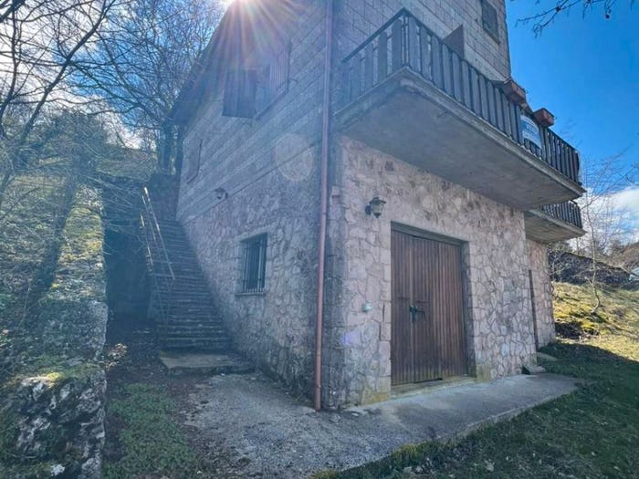 Casa trilocale in vendita in Strada Statale dei Monti Martani, Bastardo, Giano dell'Umbria