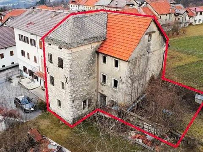 Casa con 5 locali in vendita in Via Montecavallo, Irrighe, Chies d'Alpago