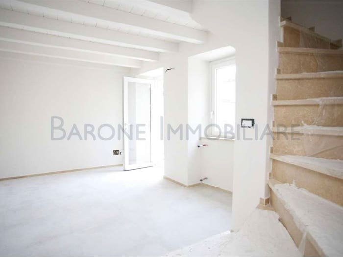 Appartamento trilocale in vendita in via Lumachella, Turano, Massa