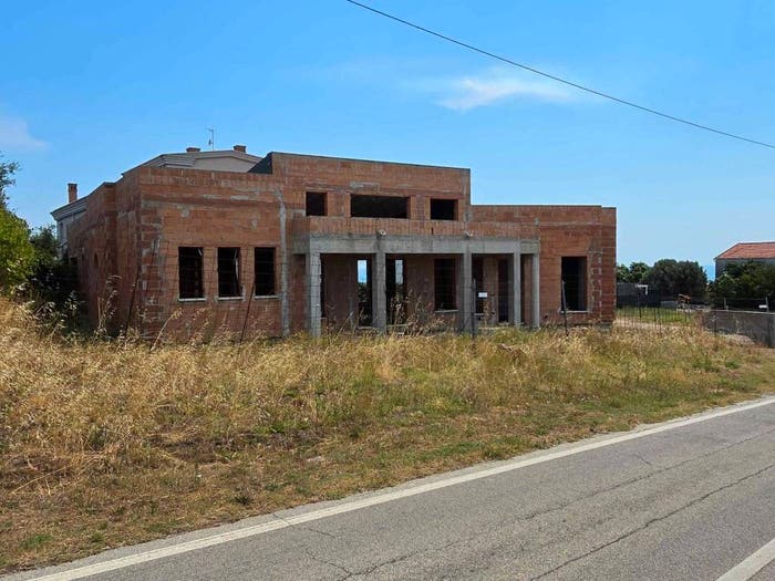 Casa con 5 locali in vendita in Contrada Civita, Colonnella