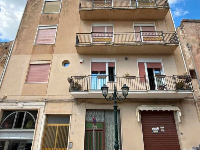 Appartamento con 6 locali in vendita in Corso Umberto I, Sambuca di Sicilia