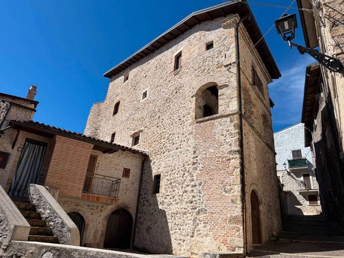 Casa in vendita in Via Corradino, Centro, Scurcola Marsicana