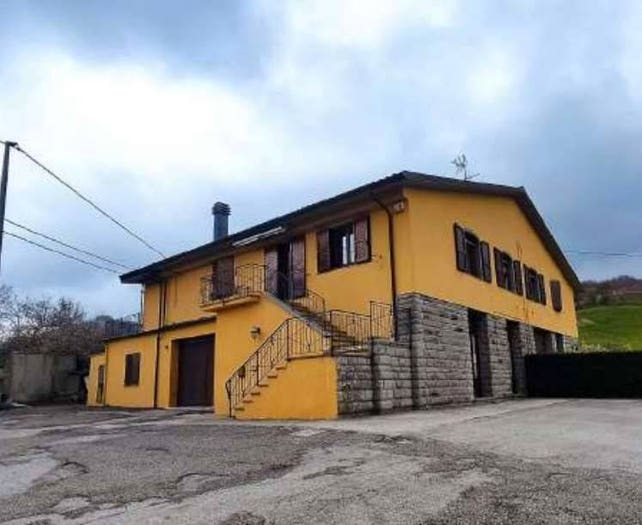 Casa con 6 locali in vendita in Via Padre Francesco Guerra, Balze, Verghereto