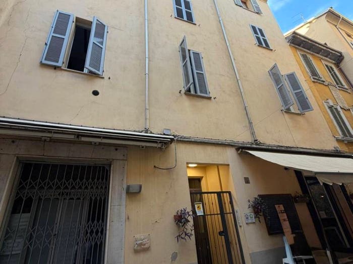 Appartamento trilocale in vendita in Borgo Carlo Goldoni, Centro Storico, Parma