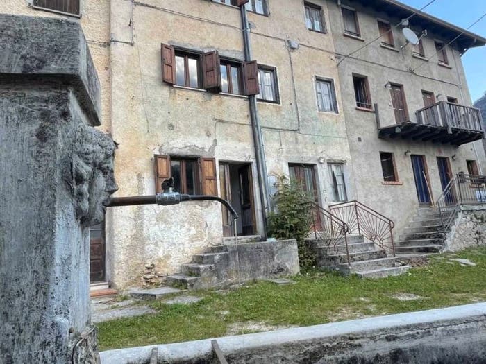 Casa con 5 locali in vendita in Contrà Sella, Posina
