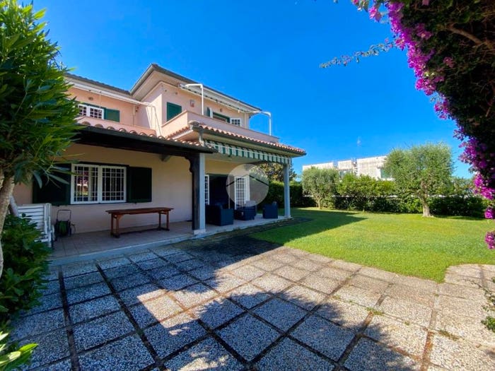 Casa quadrilocale in vendita in Via calliope, Lido di Cincinnato Sirene, Anzio