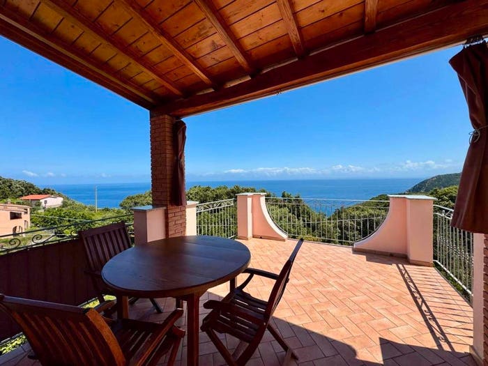 Casa quadrilocale in vendita in Zanca Sant'Andrea, Marciana