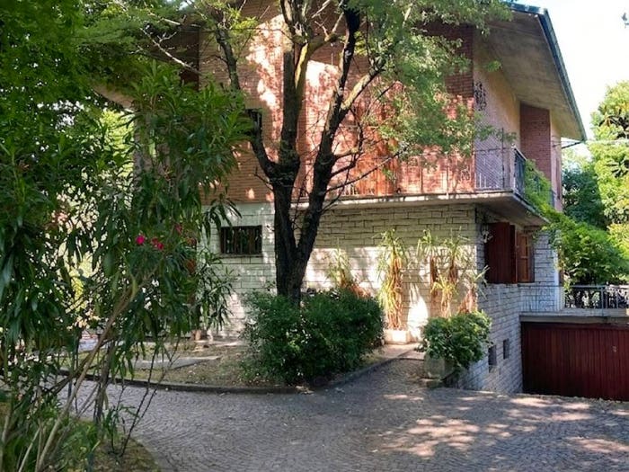 Casa con 6 locali in vendita in Strada Morane, Morane Contrada, Modena