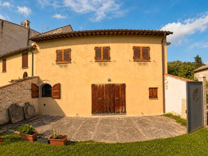 Casa trilocale in vendita in Frazione Paterno, Paterno, Fabriano