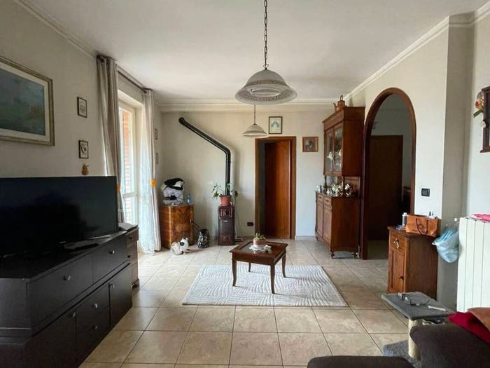 Appartamento con 5 locali in vendita in Via Giuseppe Di Vittorio, Centro, Magione