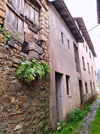 Casa bilocale in vendita in Via Blello di Gerosa, Blello