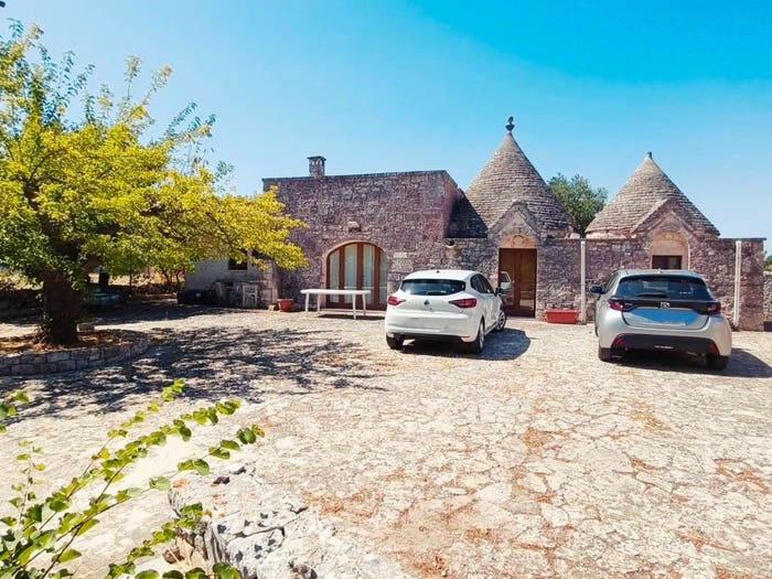 Casa con 6 locali in vendita in Strada Comunale Calabrese, Cisternino