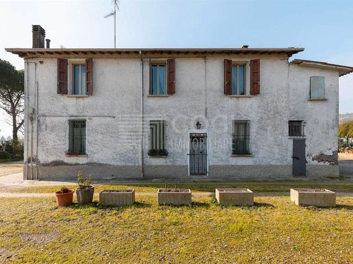 Casa quadrilocale in vendita in Pedagna Monte Catone, Imola