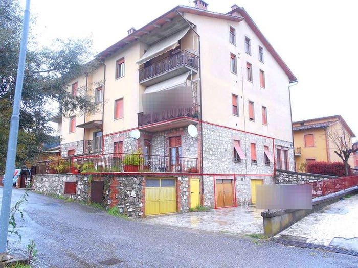 Appartamento con 6 locali in vendita in Via M L King Località Pianella, Pianella, Castelnuovo Berardenga