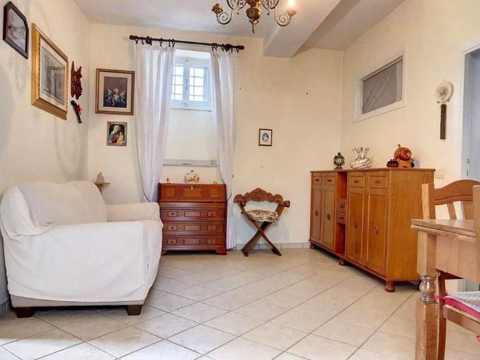 Appartamento trilocale in vendita in Via degli Scacciati, Centro, Palestrina