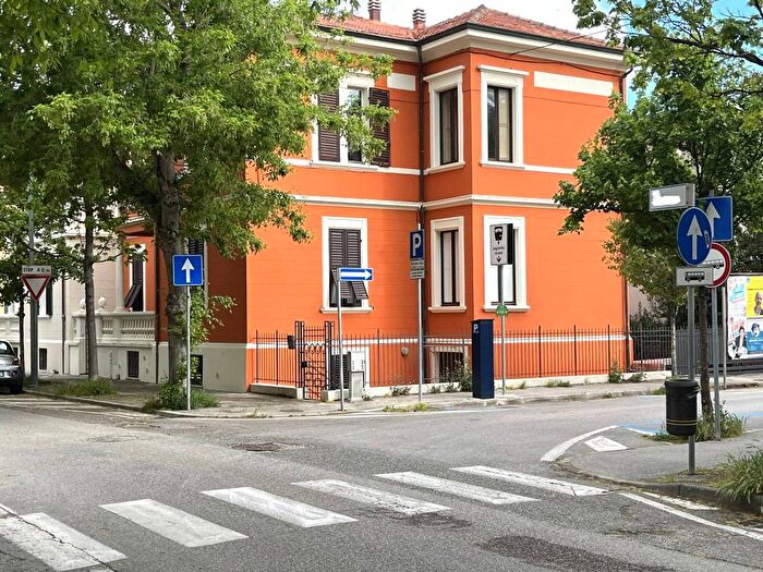 Appartamento con 6 locali in vendita in Mare, Pesaro