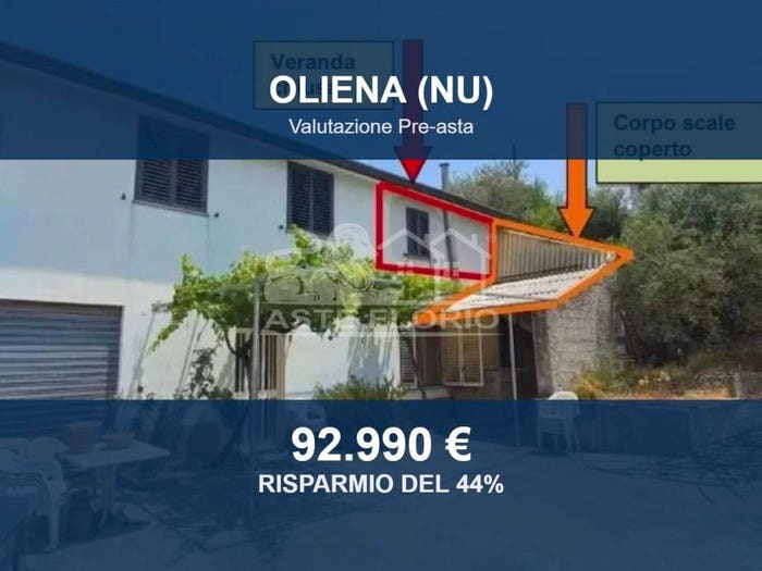 Casa trilocale in vendita in Via Giorgio Amendola, Oliena