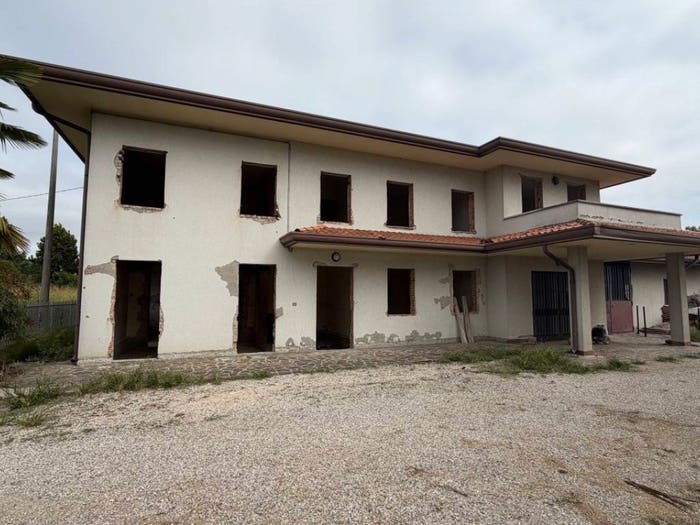 Casa con 5 locali in vendita in Vigonovo via Silvio Pellico, Centro, Vigonovo