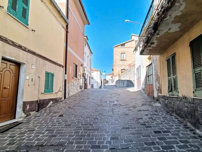 Casa quadrilocale in vendita in Via San Giorgio, Centro, Castel Frentano
