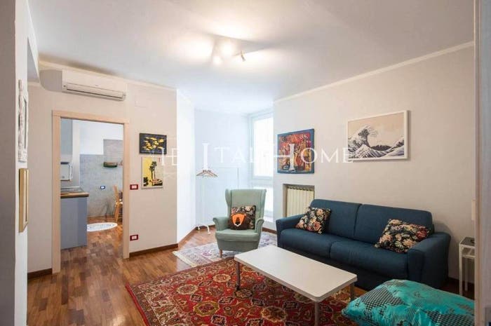 Appartamento trilocale in vendita in Via Montevideo, Solari, Milano