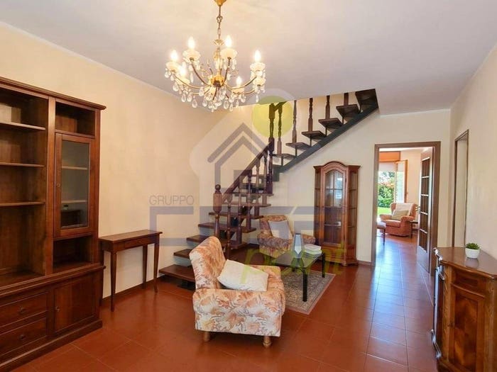 Casa con 6 locali in vendita in via Aldo Moro, Centro, Guastalla