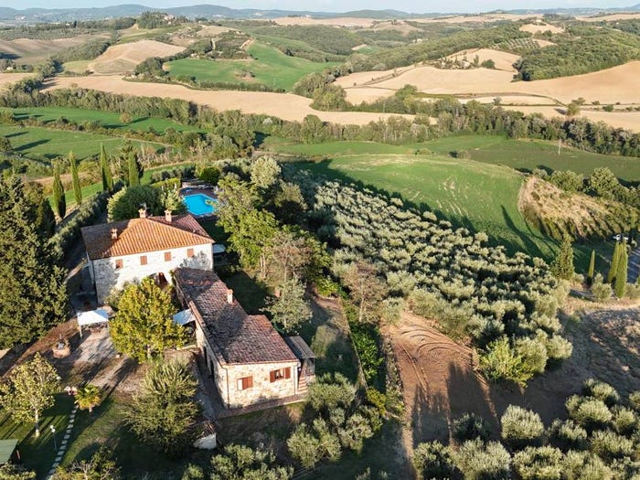 Casa con 6 locali in vendita in Traversa dei Monti, Montalcino