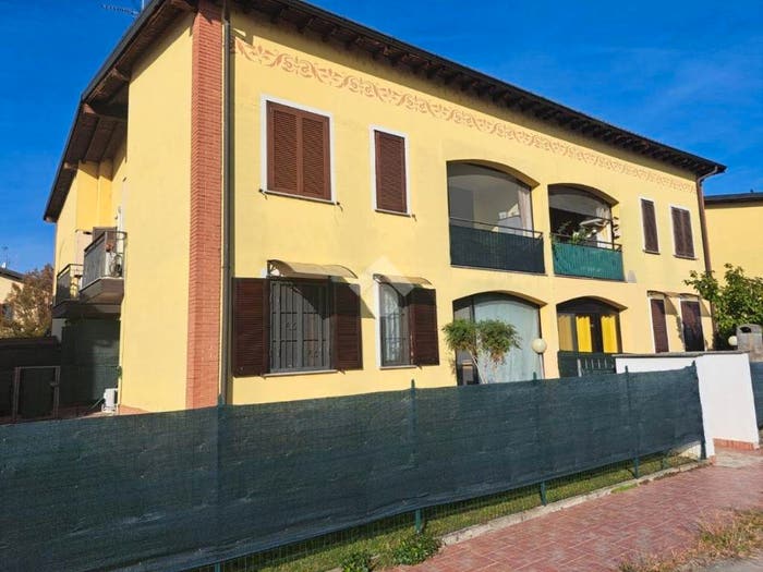 Appartamento trilocale in vendita in Via Vigna, Roncaro