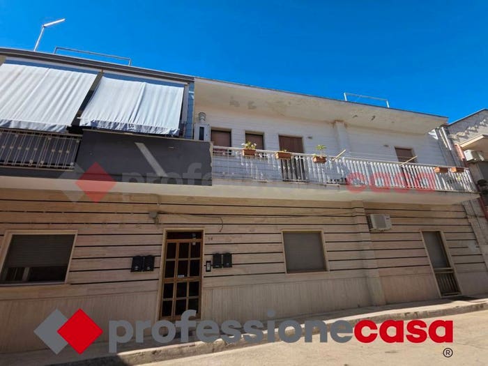 Appartamento trilocale in vendita in Vicolo Giuseppe Verdi, San Giorgio Ionico