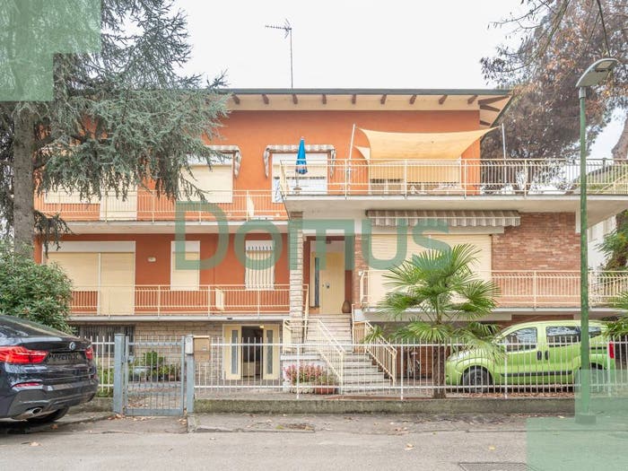 Appartamento con 5 locali in vendita in via Giove, Centro, Cervia