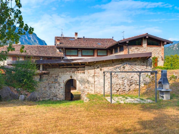 Casa con 5 locali in vendita in Via Castello, Crone, Idro