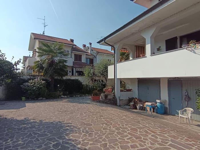 Casa con 5 locali in vendita in Via Guglielmo Marconi, Zelo Surrigone, Vermezzo con Zelo