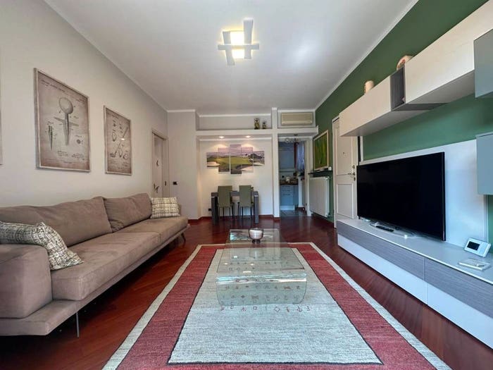 Appartamento trilocale in vendita in Via del Golf, Villafranca, Garlenda