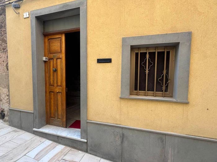 Casa con 6 locali in vendita in Via Bonanno, Troina