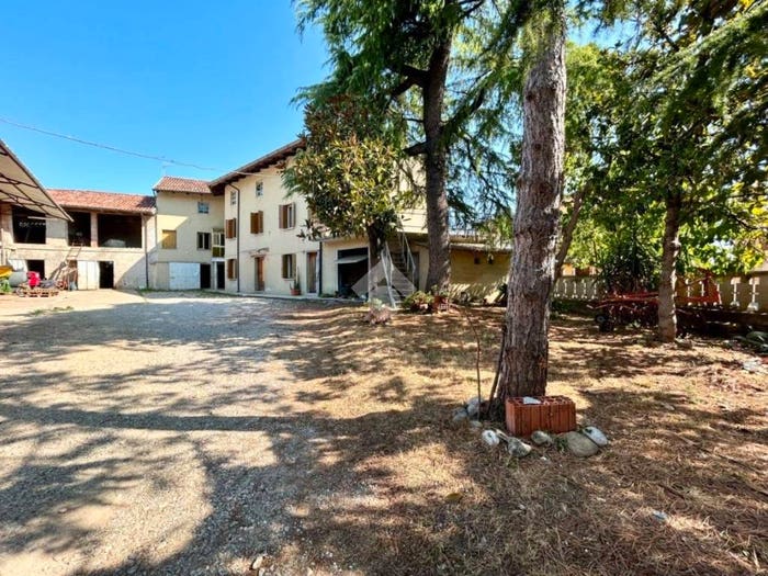 Casa con 6 locali in vendita in Casa di corte Vicolo chiuso, Sclaunicco, Lestizza