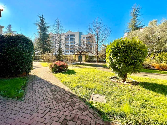 Appartamento trilocale in vendita in Via Antonio Vivaldi, Romano Banco, Buccinasco