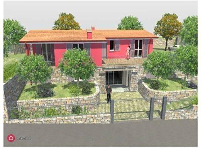 Casa con 8 locali in vendita in Strada Comunale Poggi, Imperia