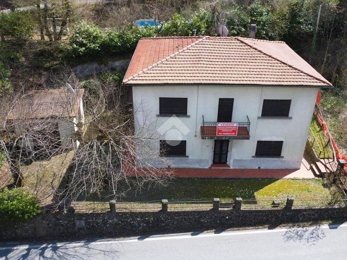 Casa con 6 locali in vendita in Via Modenese, Le Piastre, Pistoia
