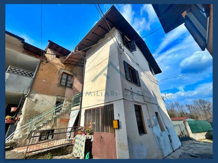 Casa bilocale in vendita in via stribiana superiore, Caronno Varesino