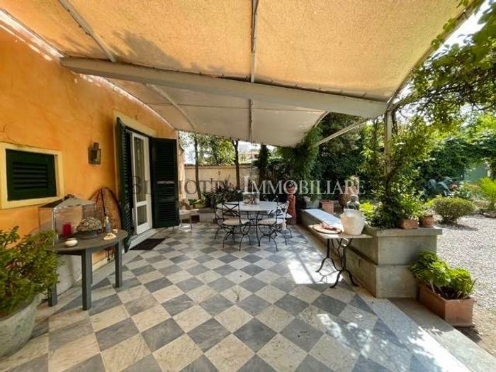 Casa con 6 locali in vendita in Antignano Banditella, Livorno