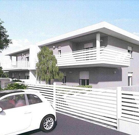 Appartamento con 5 locali in vendita in Forli'