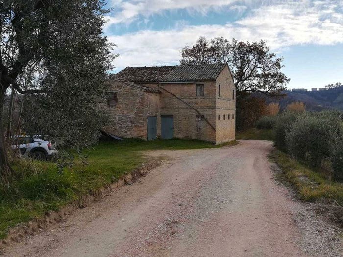 Casa con 6 locali in vendita in Petritoli