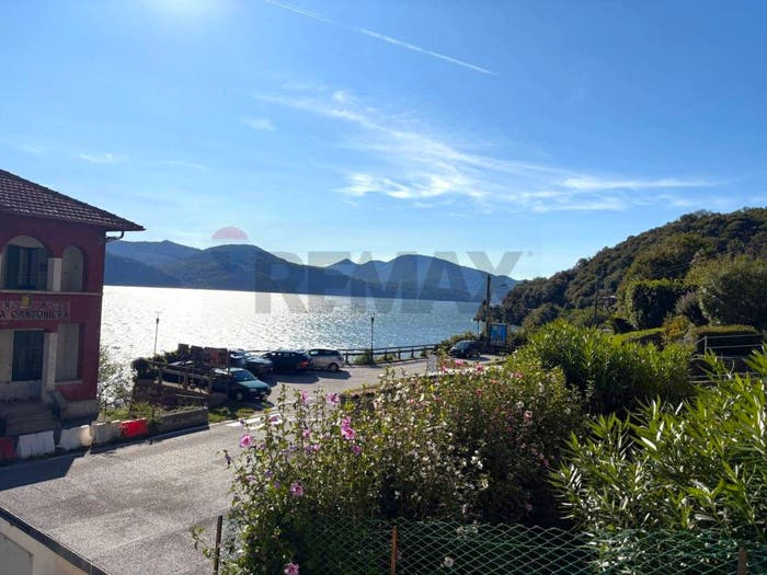 Casa quadrilocale in vendita in Strada Statale del Lago Maggiore, Centro, Cannobio