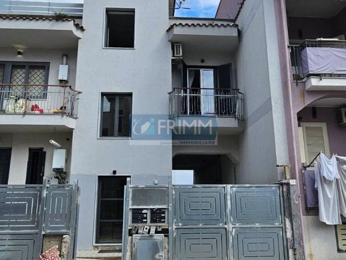 Appartamento trilocale in vendita in Via Grazia Deledda, Centro, Casalnuovo di Napoli
