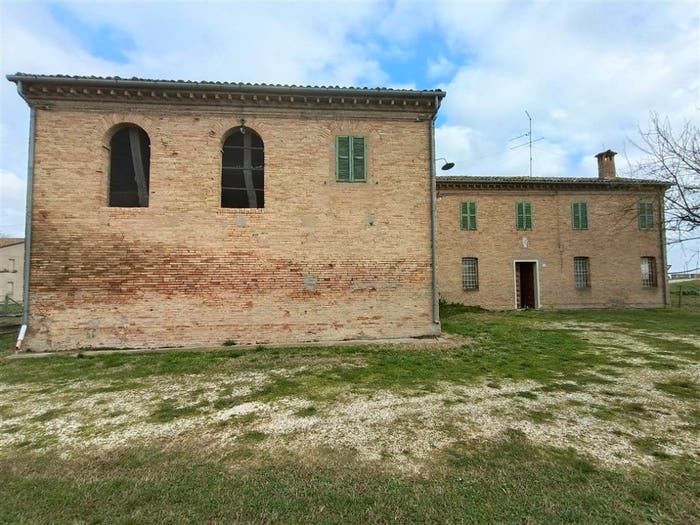Casa con 6 locali in vendita in Via San Biagio, Fusignano