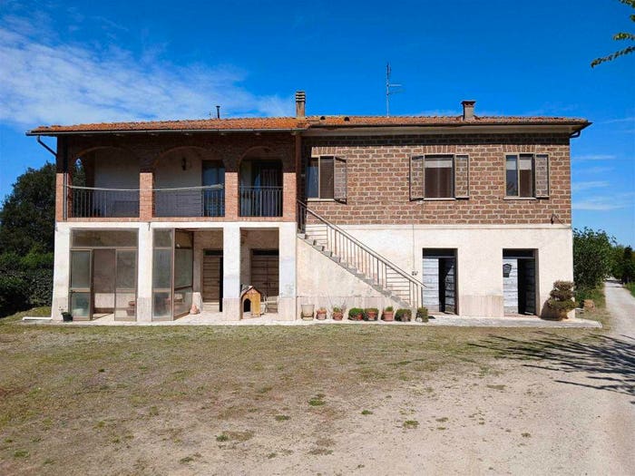 Casa con 6 locali in vendita in Fonte Al Giunco, Montepulciano