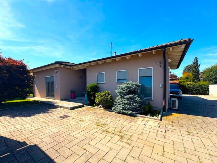 Casa trilocale in vendita in Via Roma, Centro, Gropello Cairoli