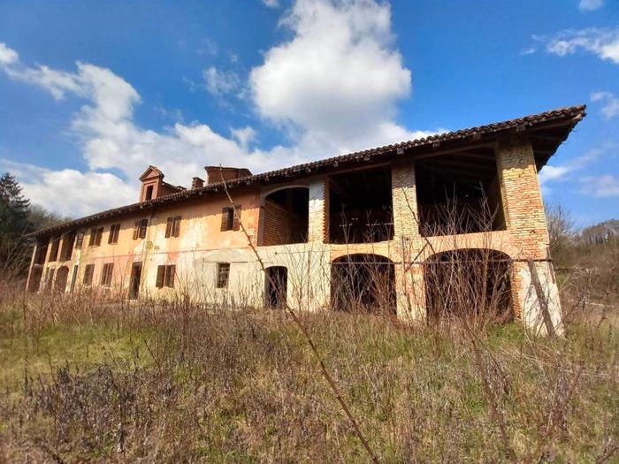 Casa con 6 locali in vendita in Cortandone