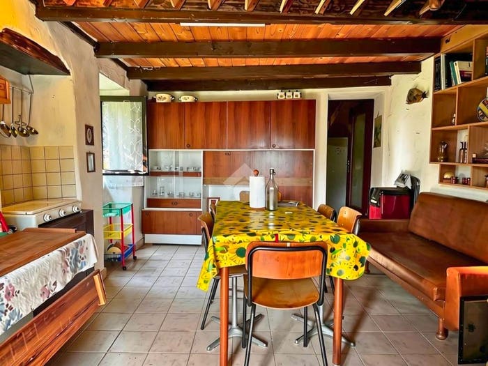 Casa bilocale in vendita in Via Vigne, Piamborno, Piancogno